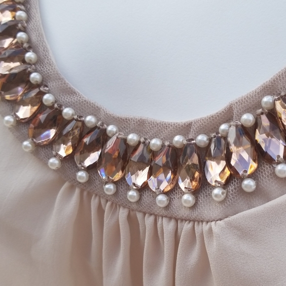 Too small - Picture 2 of 4